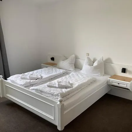 Room-24 - Zellwald *