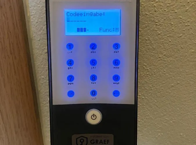 Room-24 - Zellwald Szálloda *