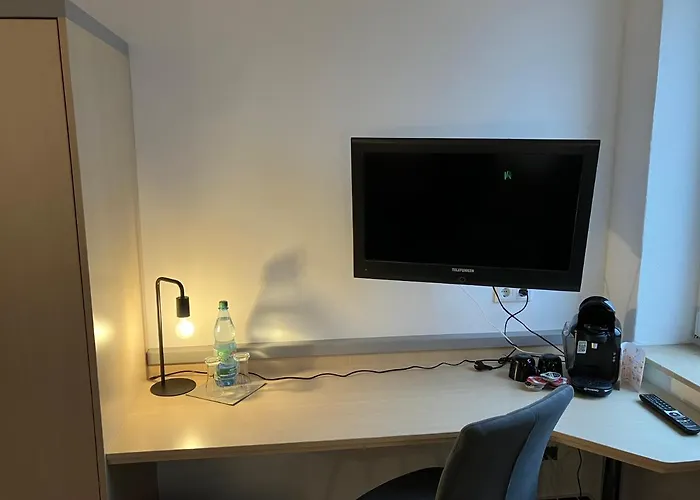 Room-24 - Zellwald Großschirma